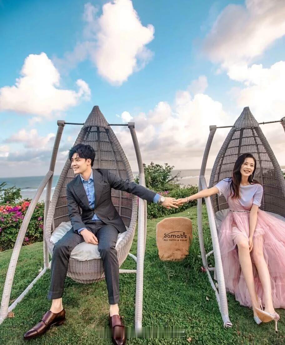 颖儿又开始夸付辛博啦，这对夫妻的狗粮真是吃不完！在采访里，颖儿直接把付辛博夸上天