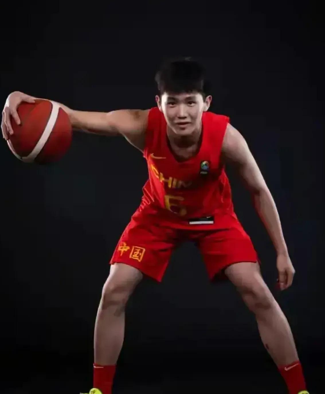 国家队19岁的新星李悦洲，真的是最大的发现。19岁就入选了国家队的李悦洲，没有