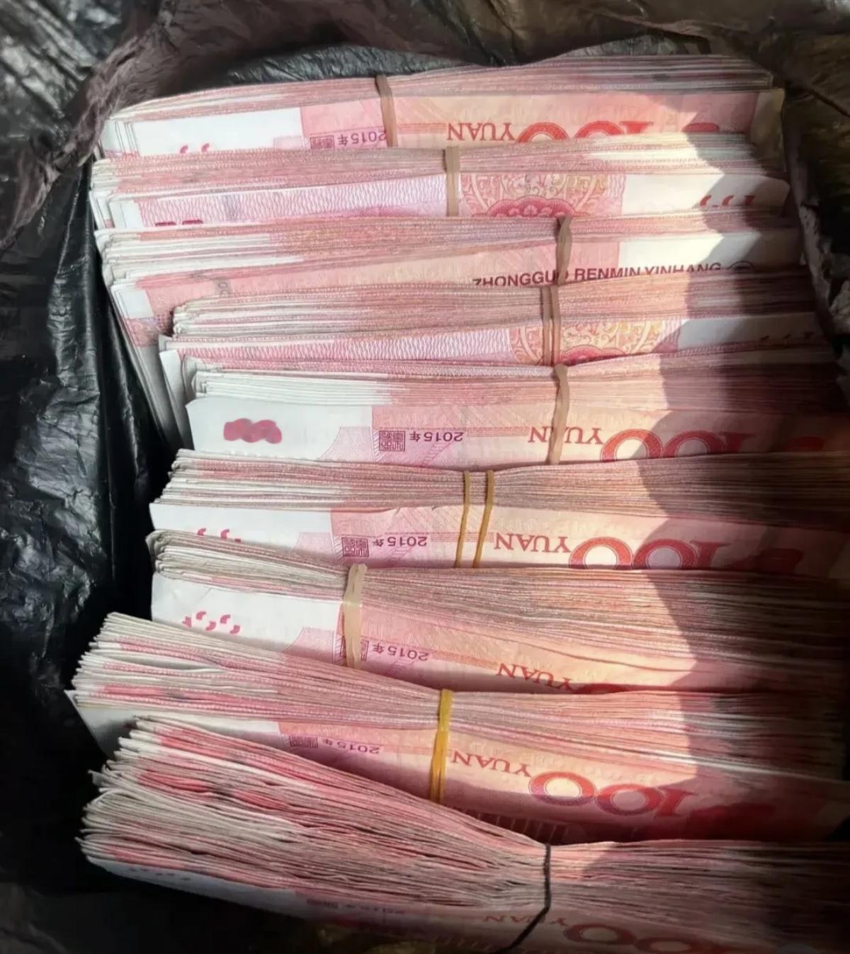 我敢说普通家庭里但凡手里有10万以上的存款，就已经打败60％的家庭了存