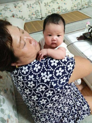 婆婆要求宝妈在娘家用尿布, 在婆家用尿不湿, 原因让宝妈不知所措