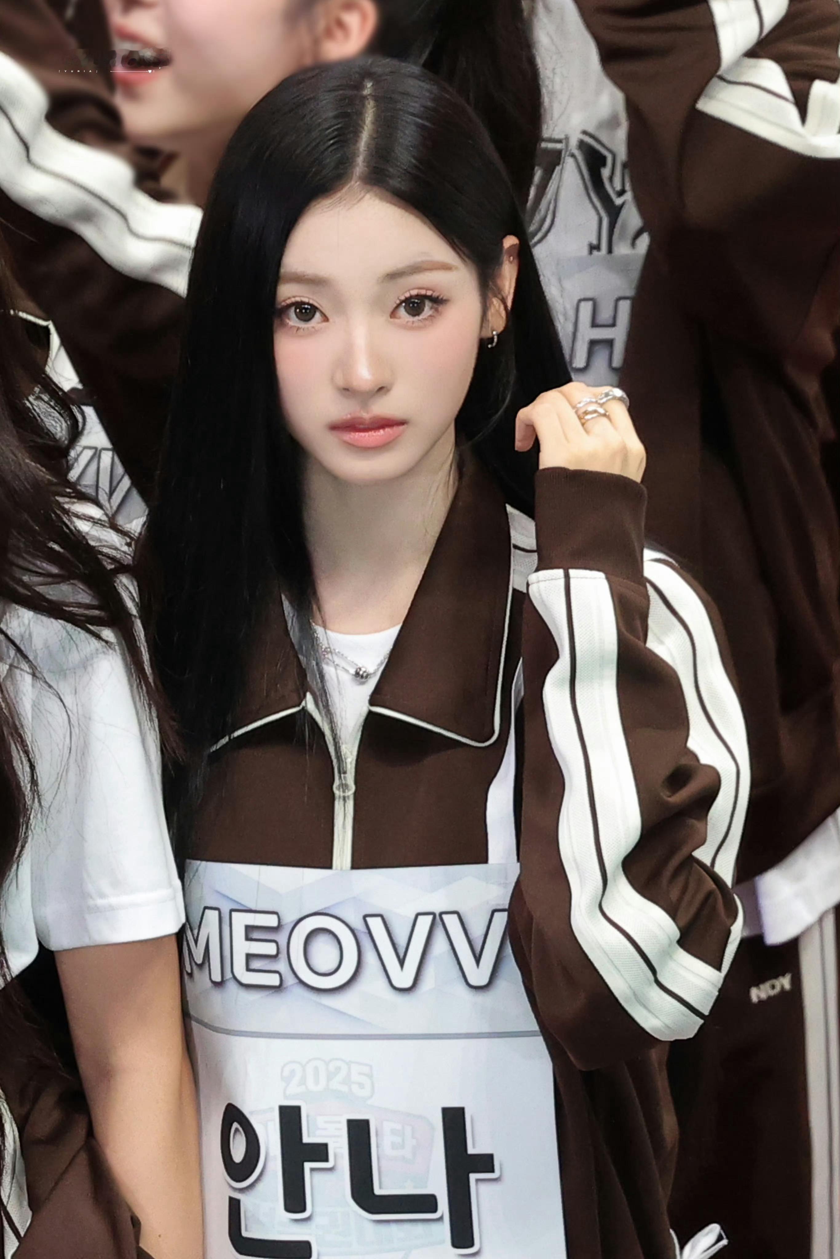 AnnaJang也太俊了….一张素素的也小巧精致到极致的脸✨​​​