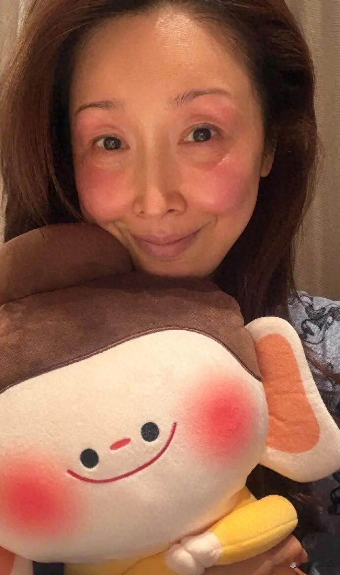 孙悦冻伤事件背后，春晚幕后的那些事2024年1月21日，孙悦发微博了，说自己冻