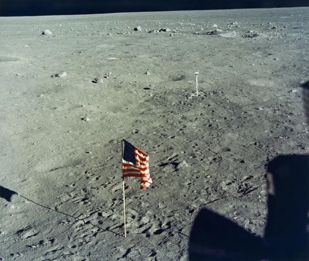 NASA局长：美中太空竞赛美国将抢先登月美国国家航空航天局（NASA）局长贾里
