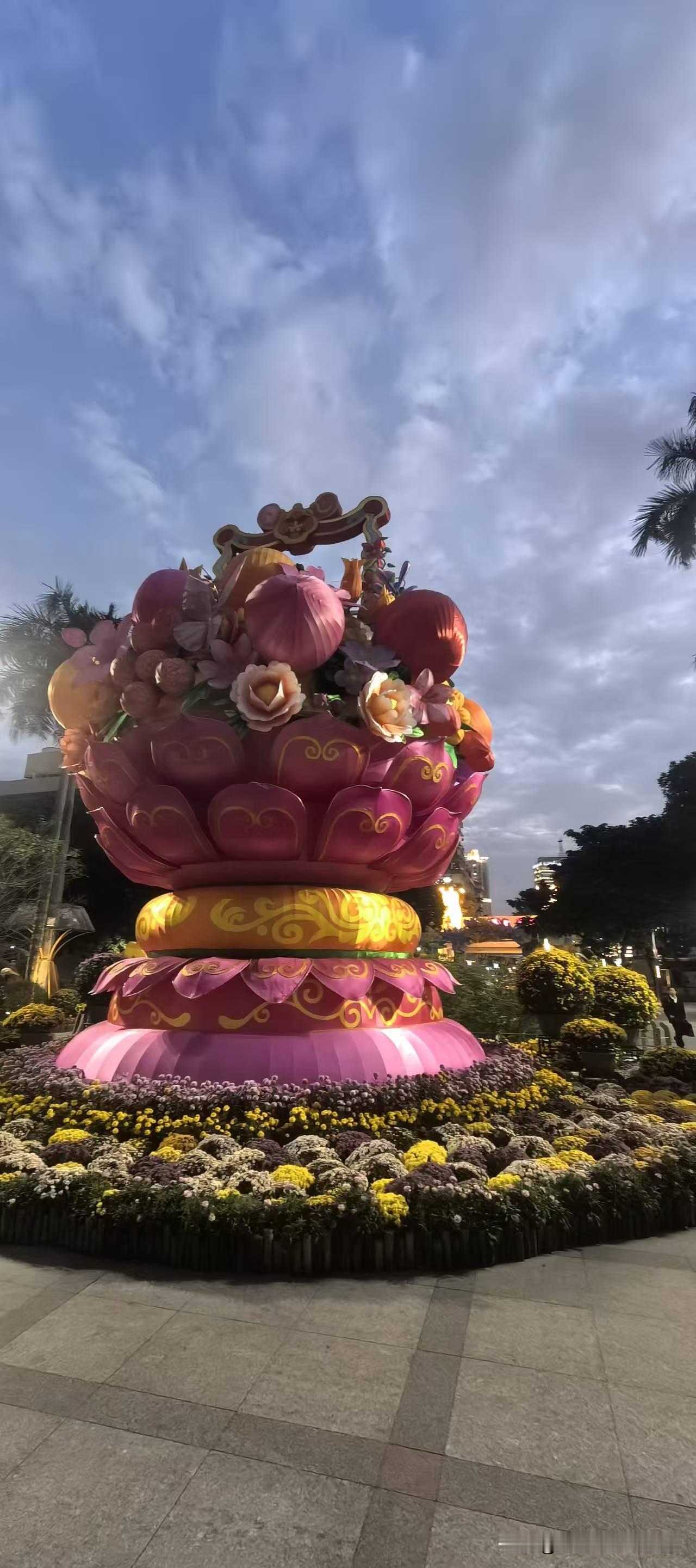 作为婆婆，总是在儿媳妇面前说我会把你当亲闺女一样对待，但是事实是这样吗？如果儿