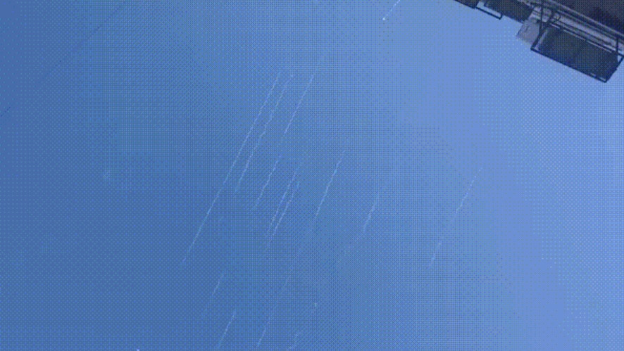 图1，当地时间2025年6月22日，伊朗革命卫队导弹雨向以色列齐射。这一轮伊朗革
