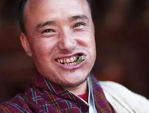 中国为什么不禁槟榔？你走在湖南长沙的街头，十家便利店九家卖槟榔。你去海南农村