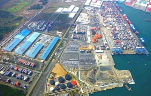 美帝再次搬起石头砸自己的脚！这事太好笑了。美国忙活了半天，想方设法阻拦巴拿马