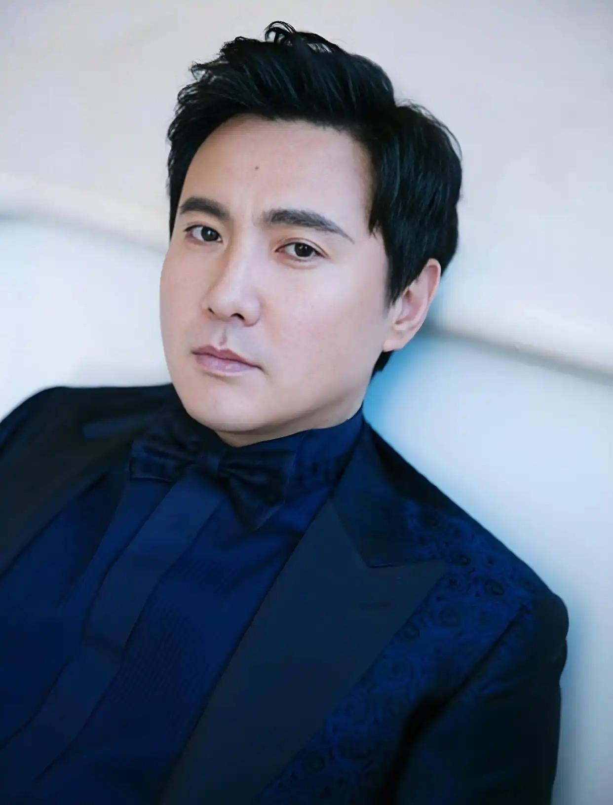 沈腾总票房破400亿，为什么王晶还说他30年也超不过周星驰？沈腾的喜剧，靠的
