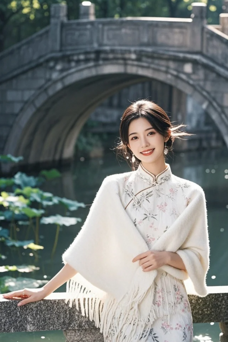 美丽旗袍女子，演绎江南温柔