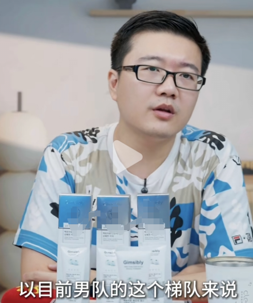 洛奥以后王楚钦会不会退役，莱维说出了心里话，他说，王楚钦大概率不会退，原因很简单，28岁的年龄，完全