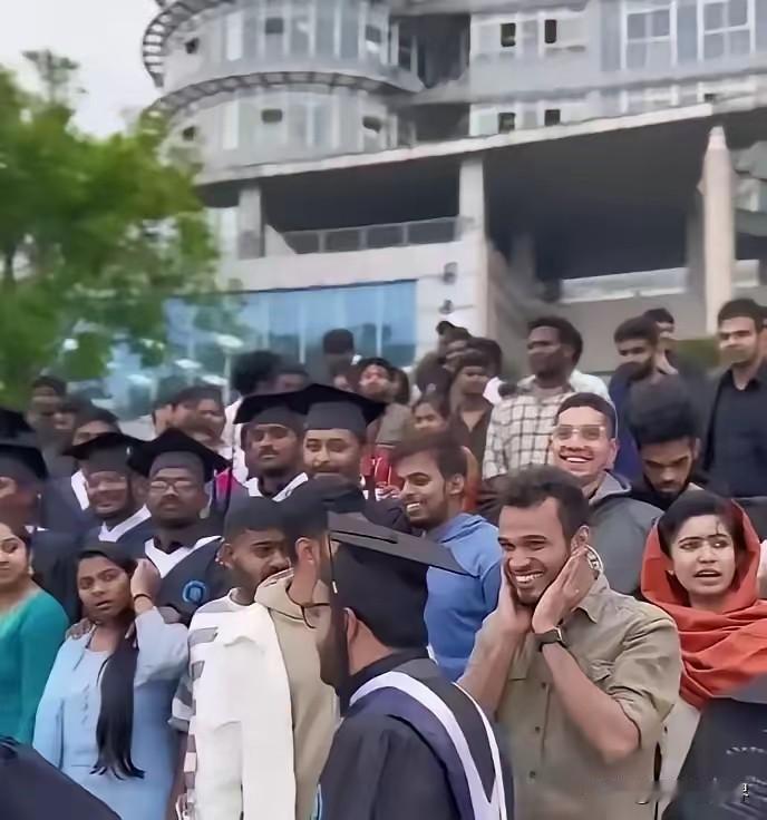 中国顶尖协和医学院，印度留学生占比竟飙到60%，这事根本不是偶然，核心原因就藏在