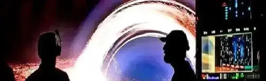 华纳兄弟快顶不住了，蝙蝠侠和哈利·波特要打包卖给印度？他们背了450亿债务，流