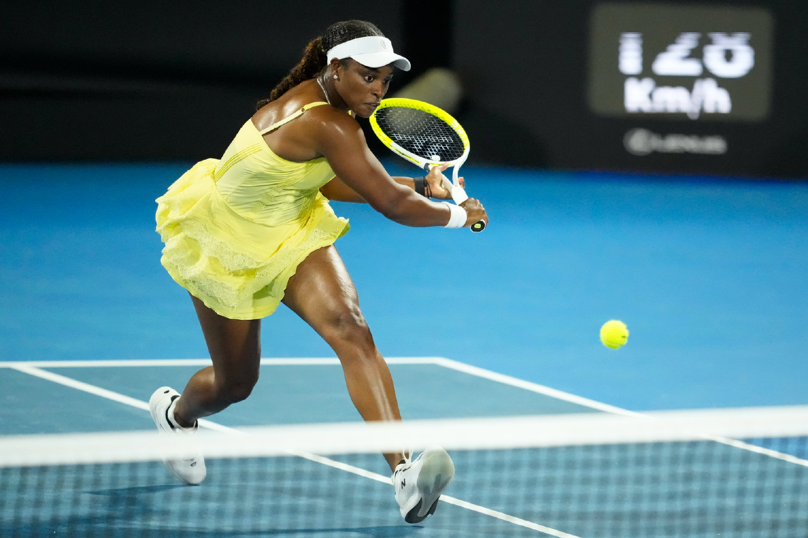 久违的胜利WTA1000迈阿密站首轮本土德比，前赛会冠军斯蒂文斯以6-46-2