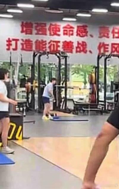 模糊小莎