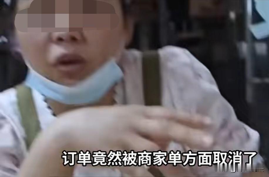 陕西西安，王女士提前一周花250块给一家三口订了桌年夜饭，说好除夕晚上6点左右送