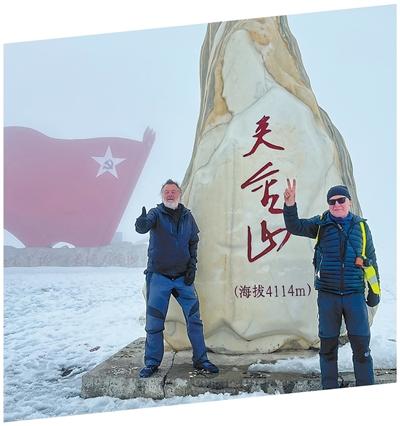 历时138天, 穿越近7000公里, 两位德国人骑行长征路, 什么感受?