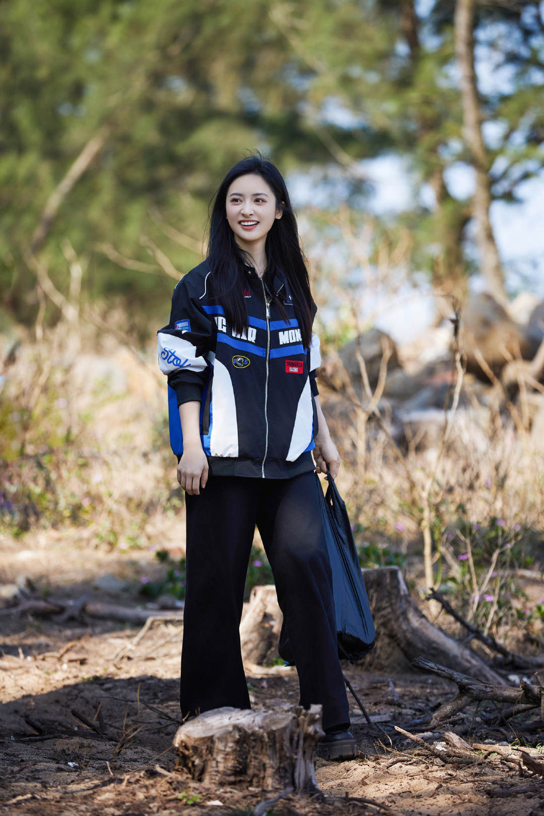 沈月沈月起身这一下好飒亲爱的客栈不允许还有人没看过沈月这段！背手夹棍子0帧起身，