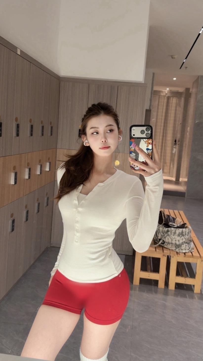 健身穿搭运动女孩健身女孩的日常健身ootd穿搭