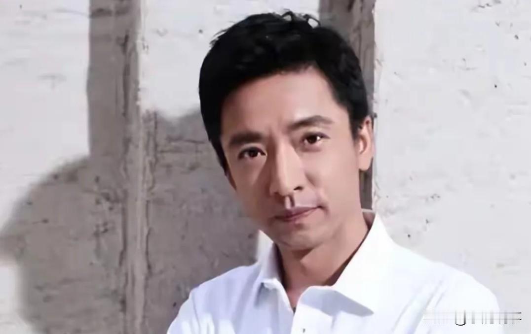 王鑫这事，给所有搞艺术教育的人敲了一记警钟！不管你学术地位多高、教出多少学生、