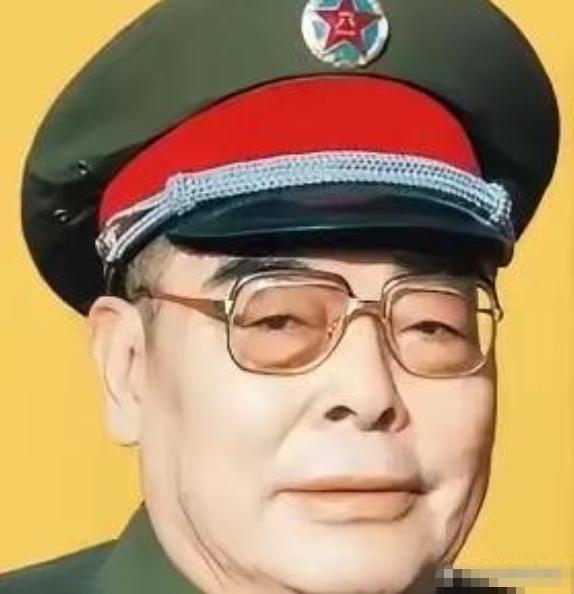 四川理科状元填报哈军工，因为身高少2厘米，加上近视600度，直接被刷了下来。招生