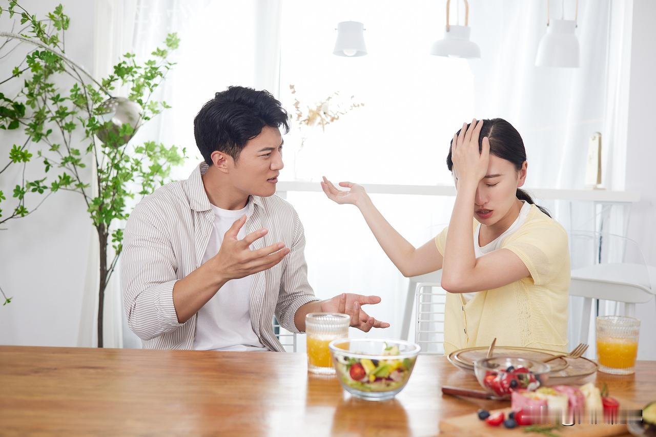 婚姻里最伤人的，从来不是出轨，是他的“选择性热情”很多人觉得，婚姻里最脏的