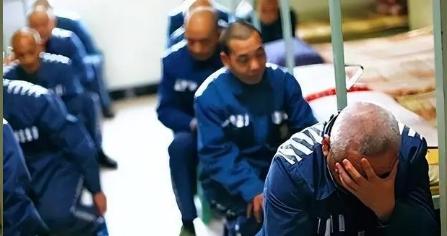 一个在监狱工作了30年的老狱警告诉我：死刑一般都是上午执行，而且越早越好，这当然