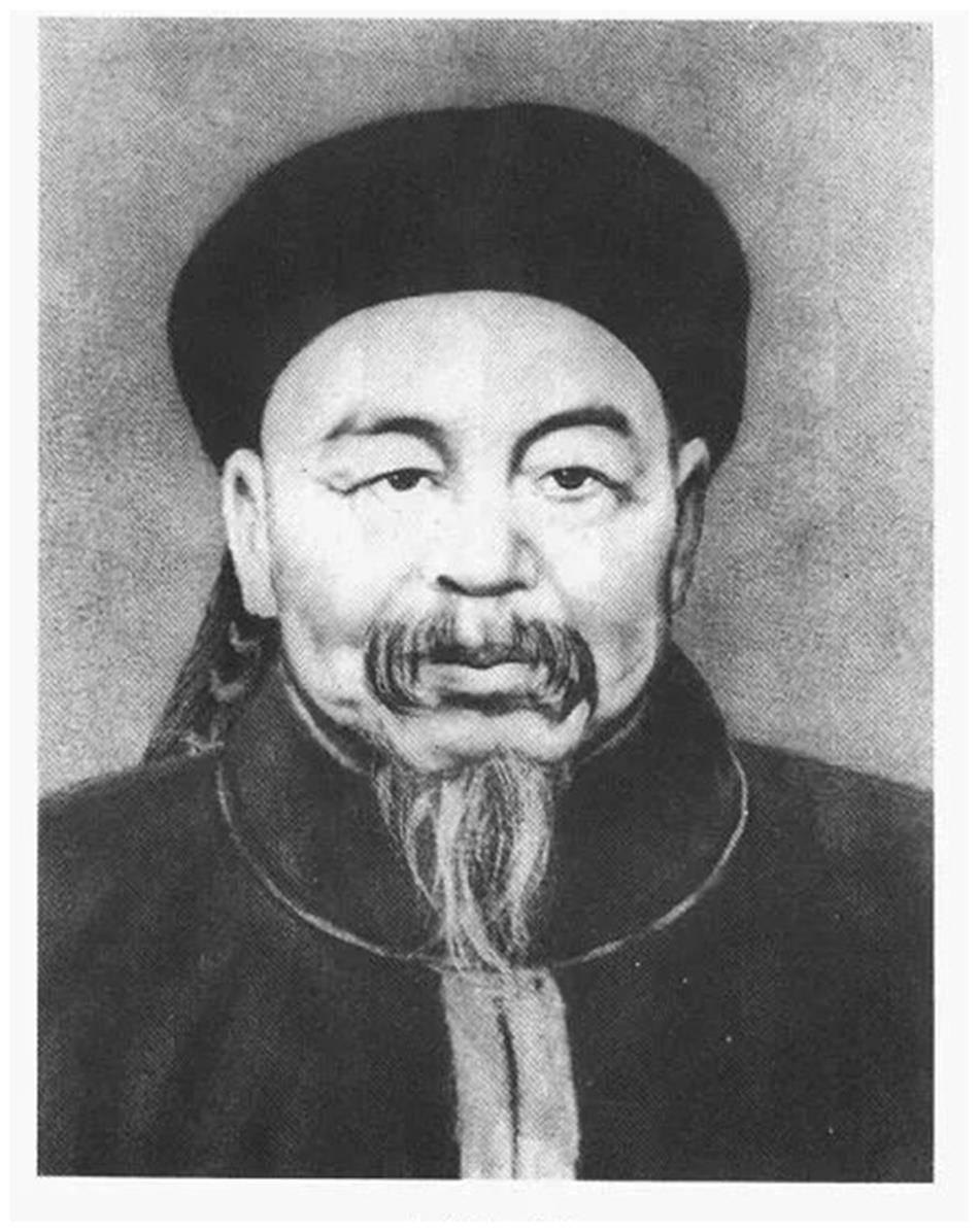 左宗棠有一个很疼爱的孙子，因交友不慎而吸食了大烟。听闻这个消息后，左宗棠毫不留情