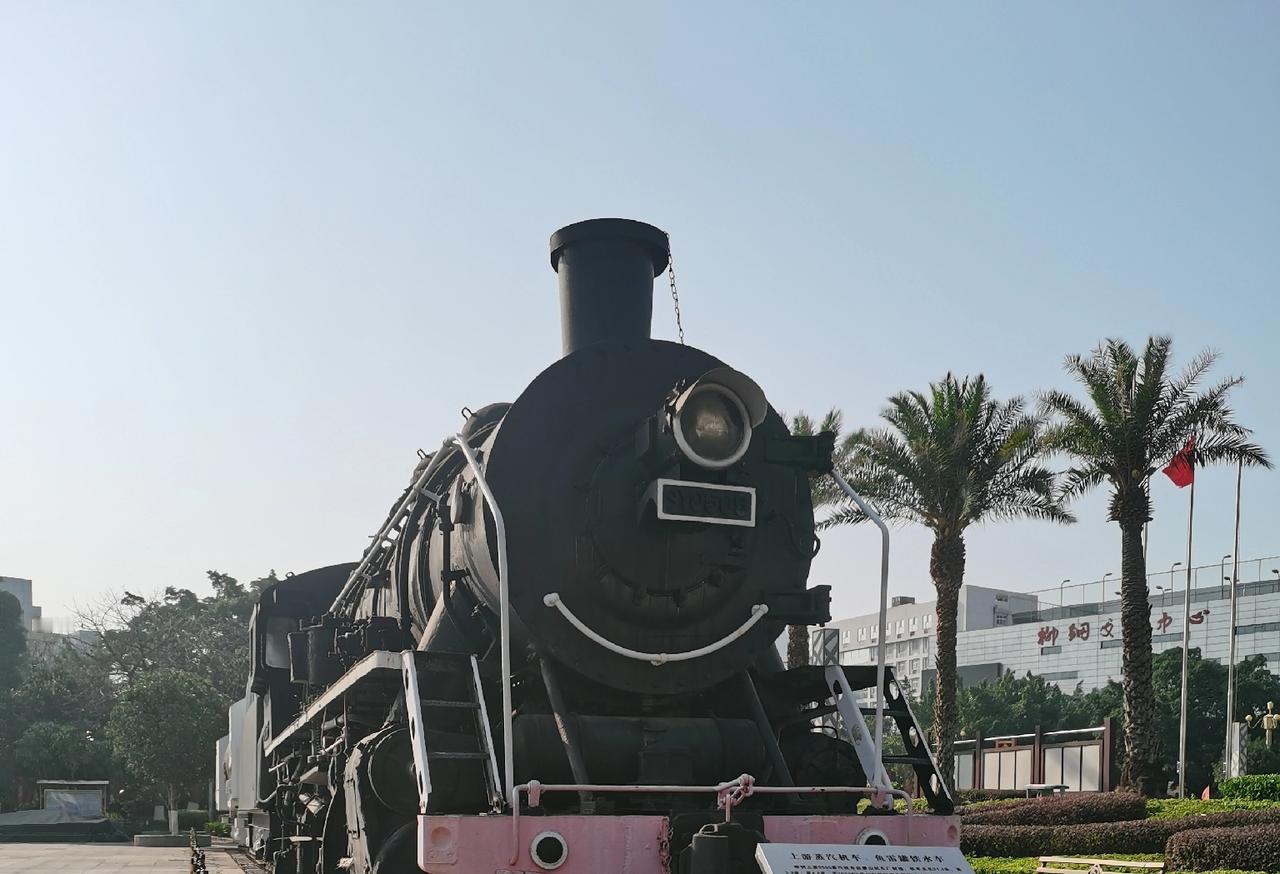 低谷期，要经常去能量高的十个地方，一是图书馆二是公园三是菜市场四是花鸟