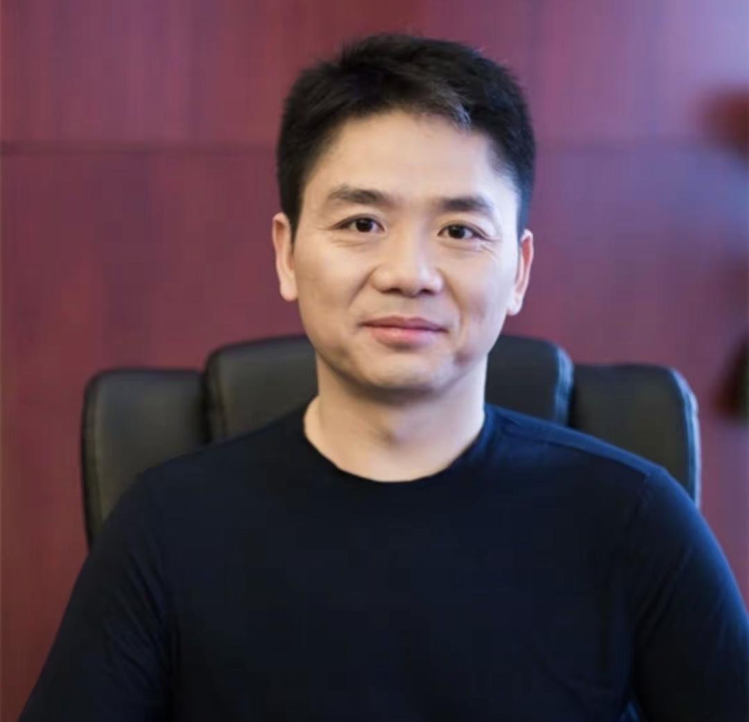 京东在巴黎的仓库最近出了大事。听说丢了五万多件荣耀和OPPO的手机配件，换算下来