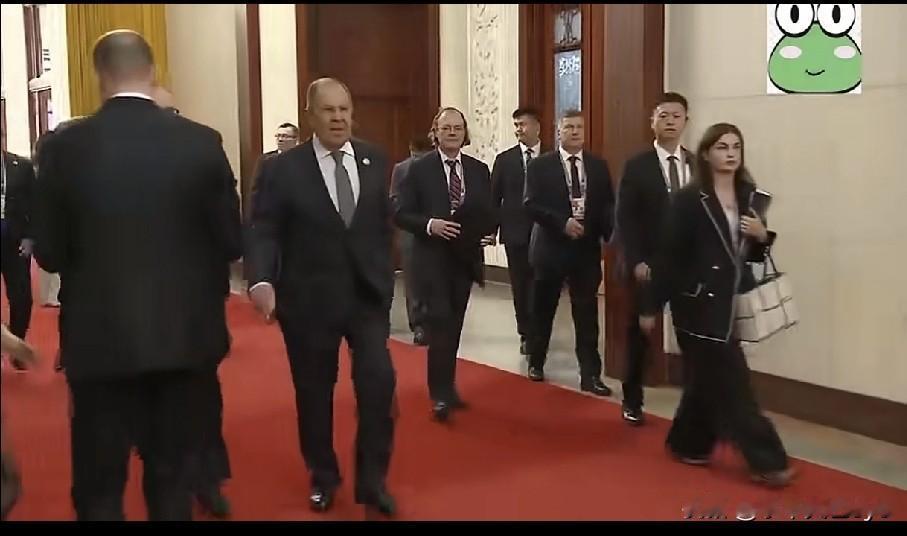 新春中俄两国关系再升温在中国最重要的传统节日春节到来之际，俄罗斯外长拉夫罗夫率