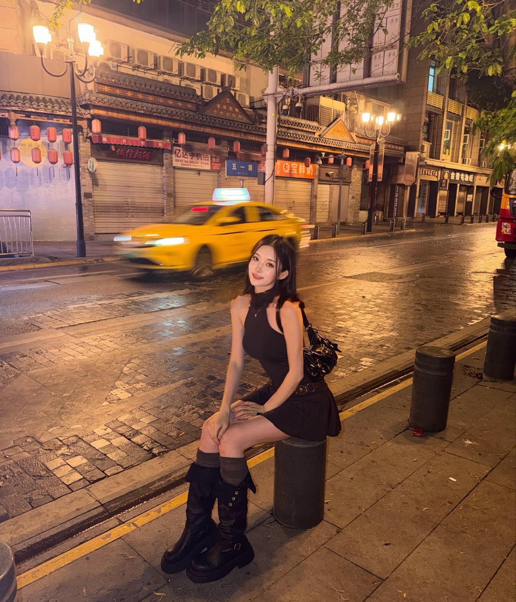 韩女来重庆旅游，对火锅赞不绝口，却被她同胞警告“要担心中国的卫生和人口贩卖问题”