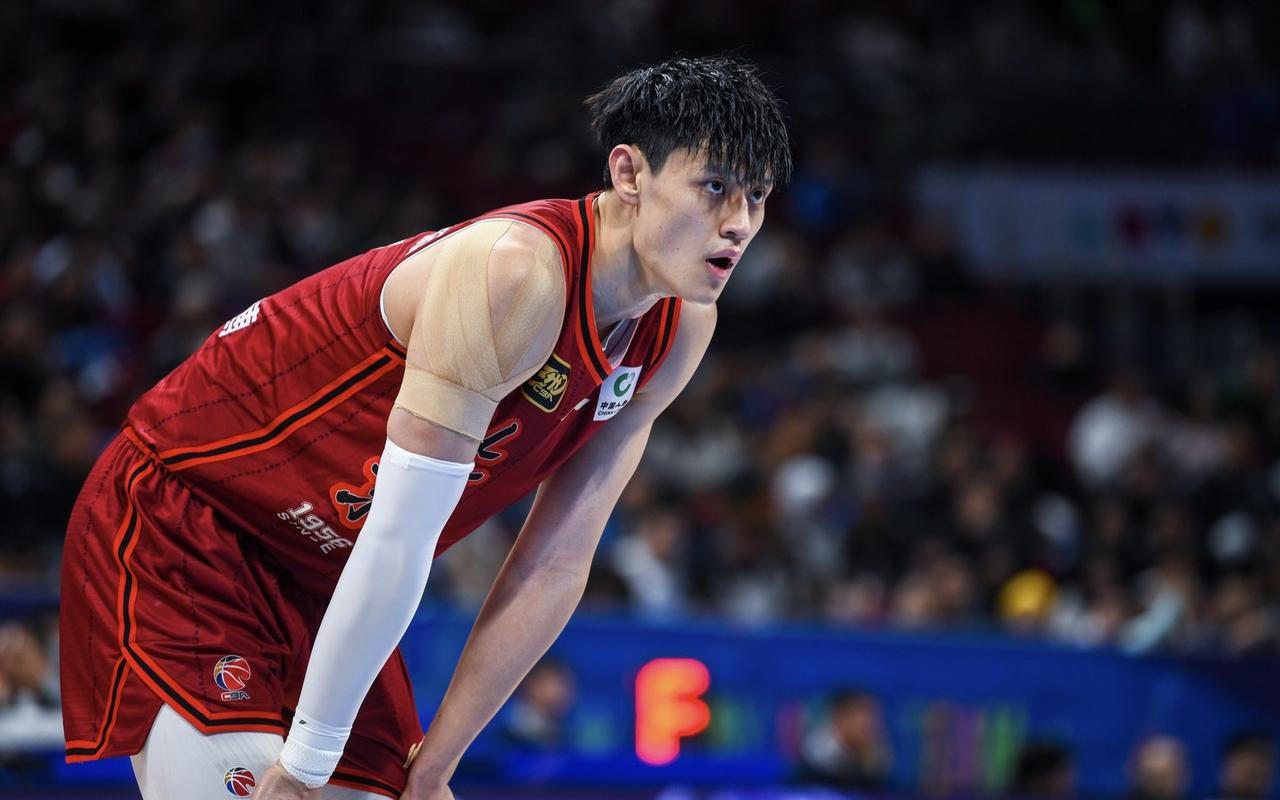 曾凡博放弃澳洲联赛，大概率回归CBA！曾凡博在冲击NBA失败之后就将目光转向