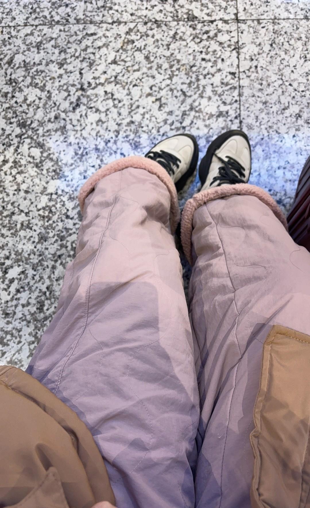 我都已经两个月没有存到钱了，主要原因还是工资太低了。哈哈！10月20号发