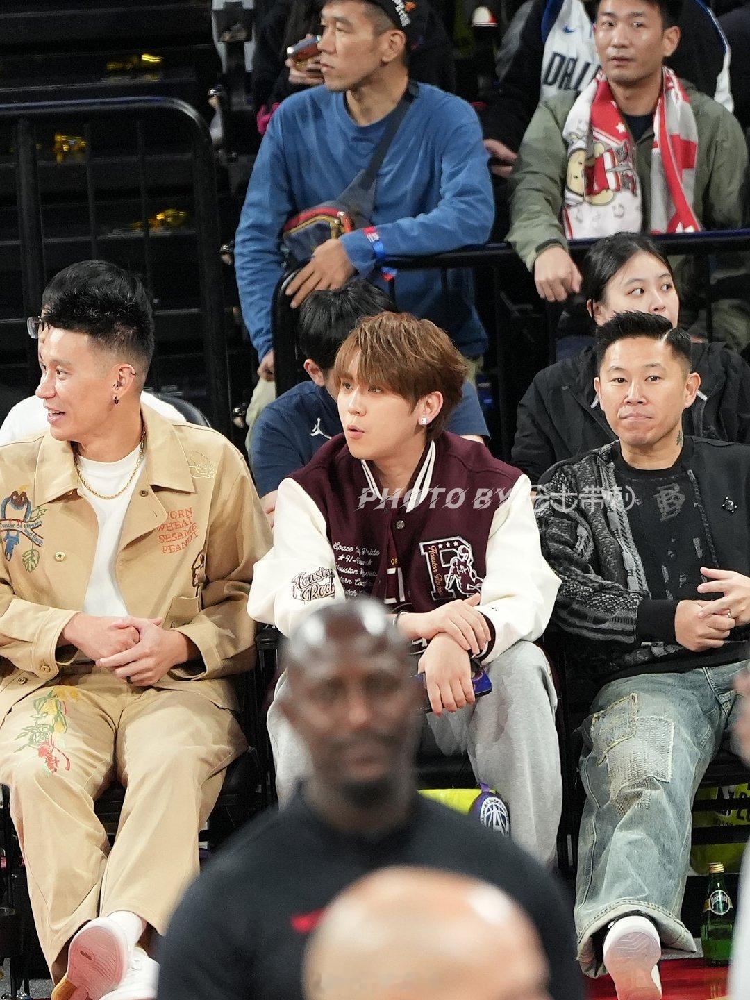 #nba中国赛2026##NBA#中国赛第一场，场边有哪些非篮球界名人？据说，第二场，娘娘会来！​