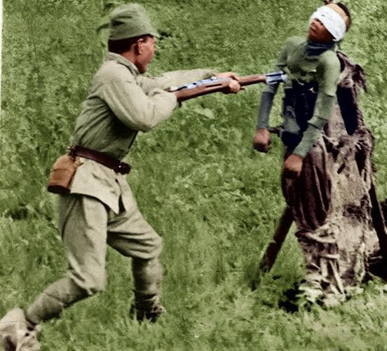 1937年，日军于7月29日攻占天津，至9月5日（照片拍摄时），天津已处于日军占