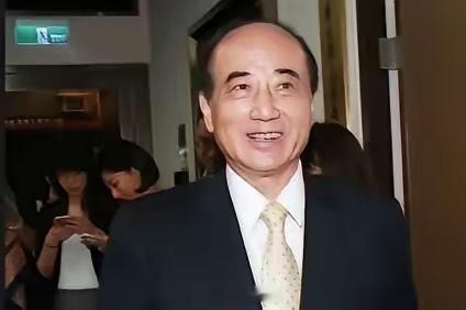 赖清德这回反应够快的。王金平前脚刚把话摊开，主权归一、防务外交归中央，剩下的都能