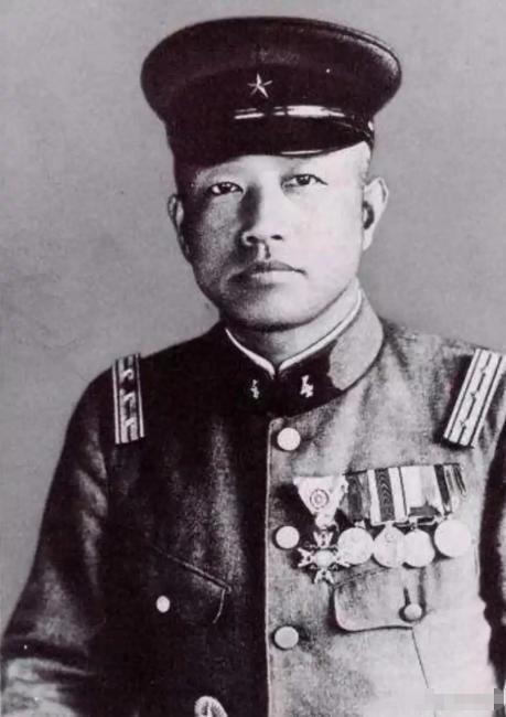 你敢信吗？日本压根就没打算1937年全面侵华。石原莞尔敲定的计划是，花25年经营