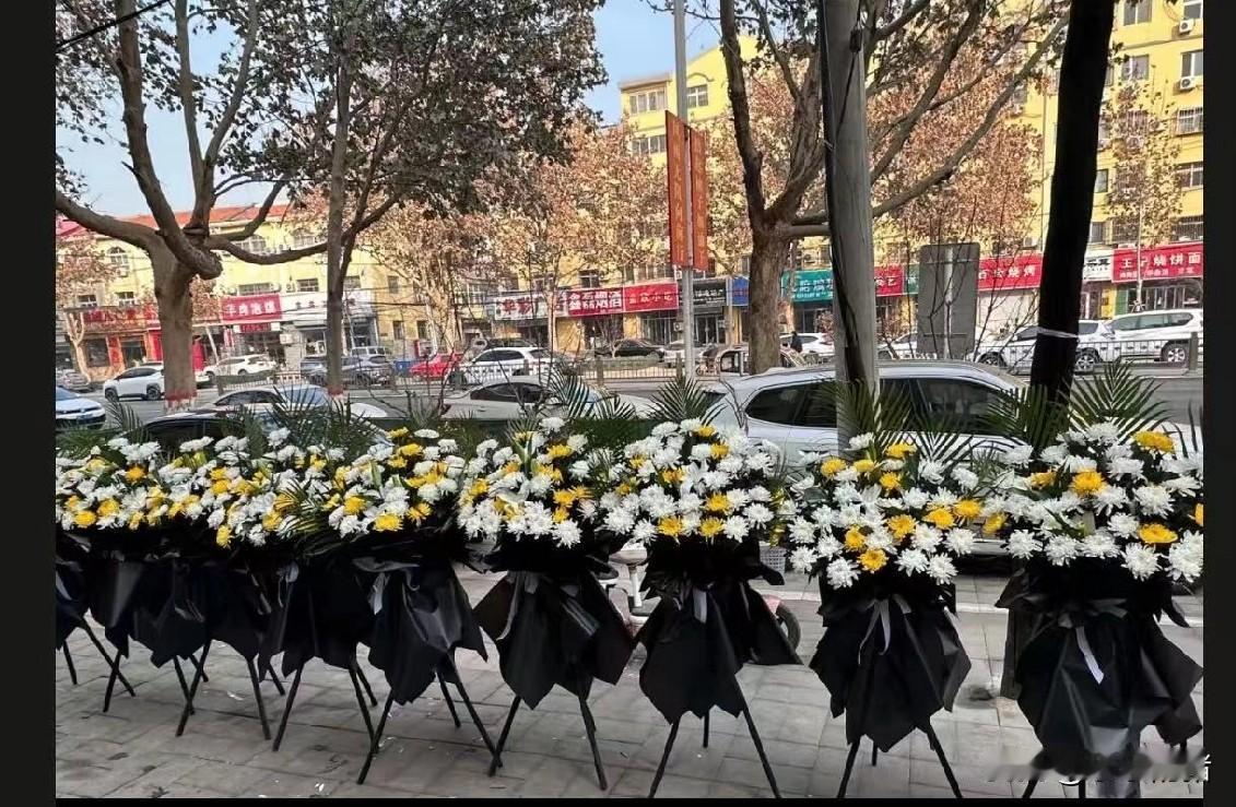 邻居73年的，感觉不舒服就硬撑着，实在受不了半夜去医院了，还没到医院人就不行了，