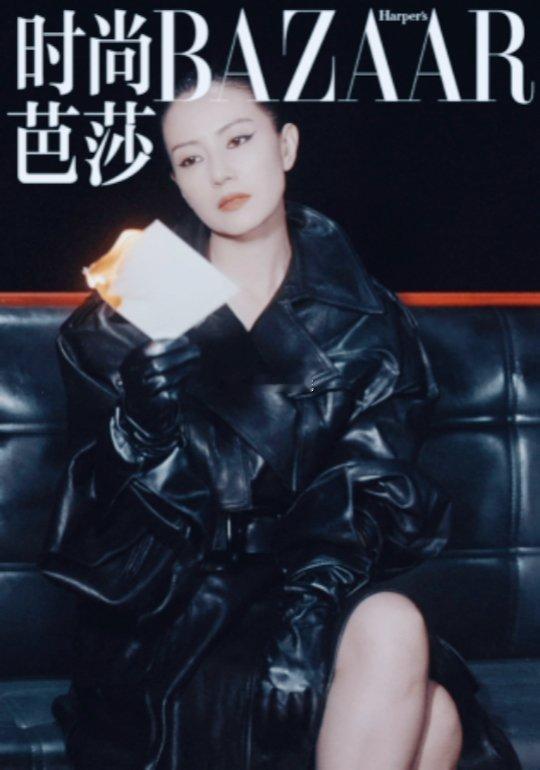 【高圆圆你这是在玩火火光中淬炼的东方美学】光影勾勒轮廓如雕，眸光流转似诗，高圆