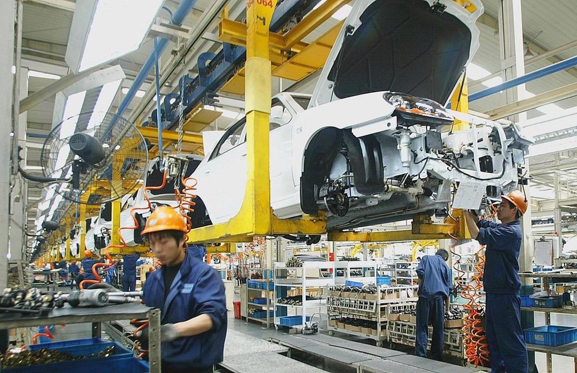 新能源汽车行业的残酷淘汰赛，已经正式拉开帷幕。连盈利丰厚、稳居龙头的比亚迪都