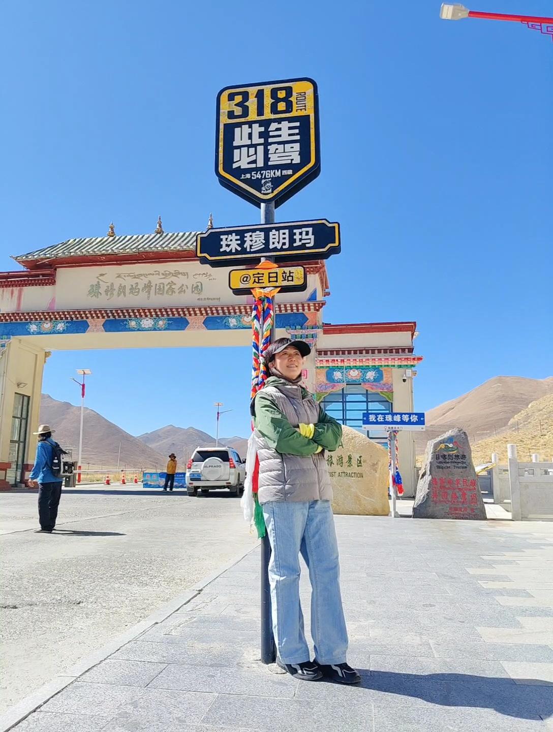 一路自驾进藏，最让我感触很深的一件事，就是沿途经常能遇到当地藏民挥手搭车。几乎