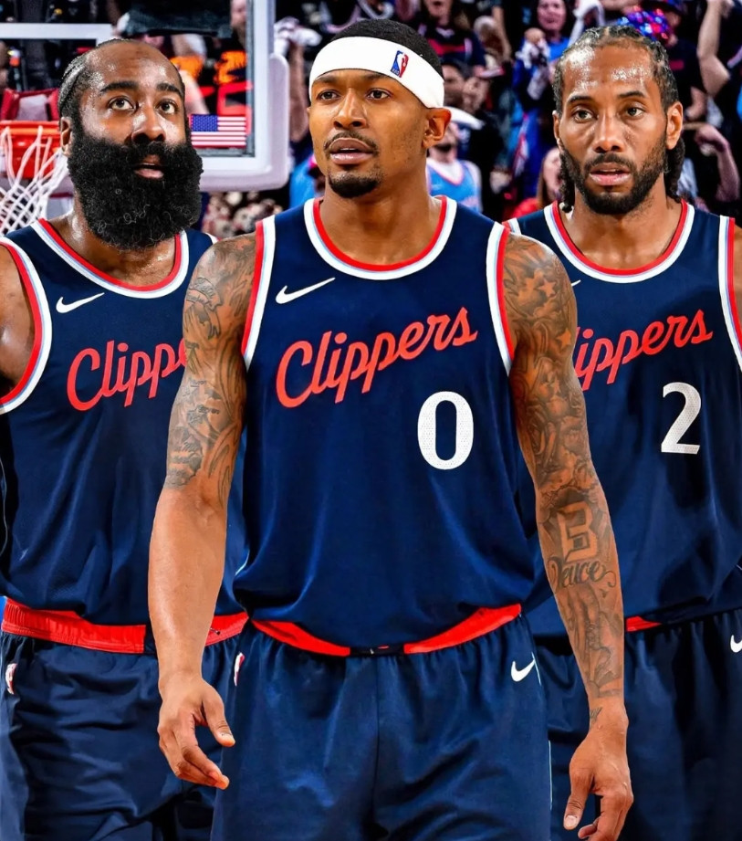 快船贪小便宜、吃大亏啊！休赛期捡漏签下三名老将，如今都不顶用啊！1.比尔