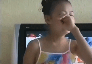 我不是回老家了吗？然后我的脸比较英俊身材也很性感，昨天出去健身完了买鸡胸肉，有几