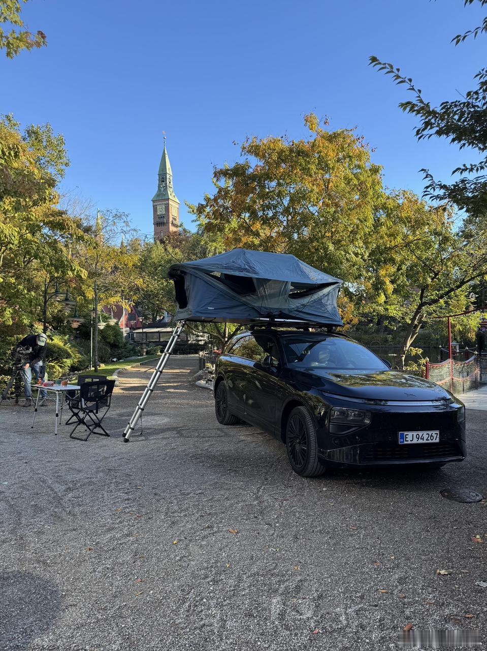 车友们监测到了上海一台G9着火。烟隐路边社消息，官方团队已按流程应急响应并做了详