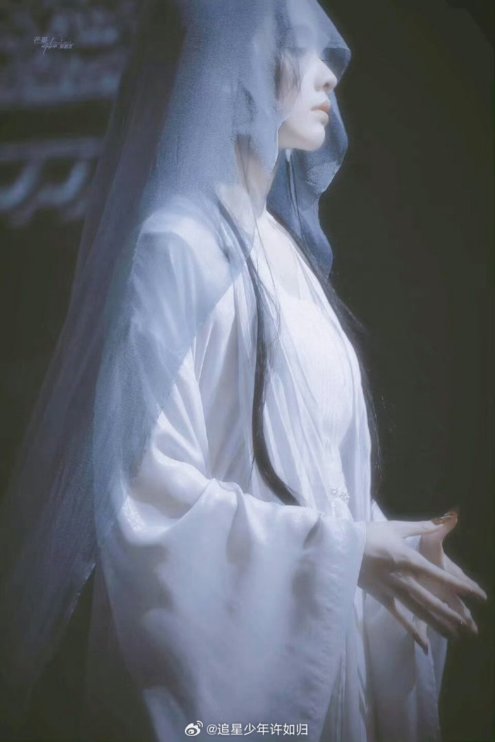 第一个观音塑陈都灵的是天才到底是谁最先把陈都灵和观音塑绑定的啊！这简直是天才级