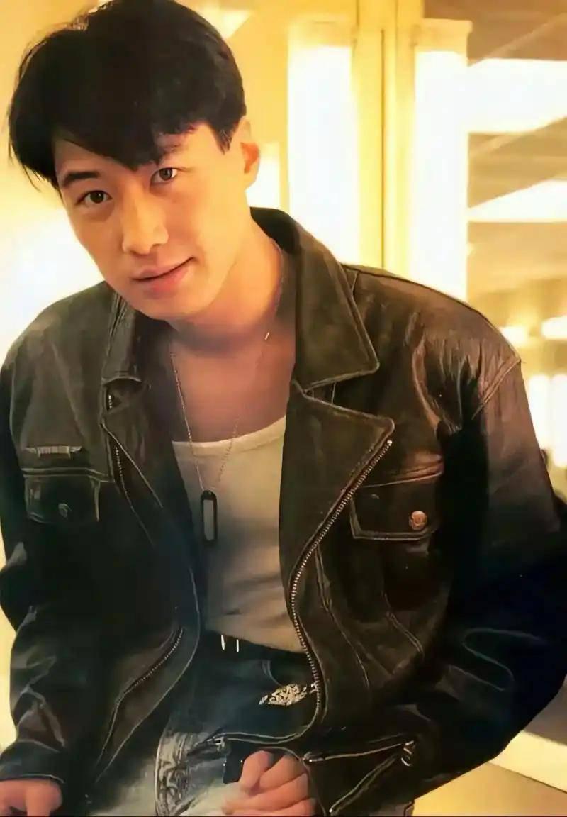 难怪黎明能稳坐四大天王C位！这波格局真的封神有人说他唱功不及张学友，演技输过