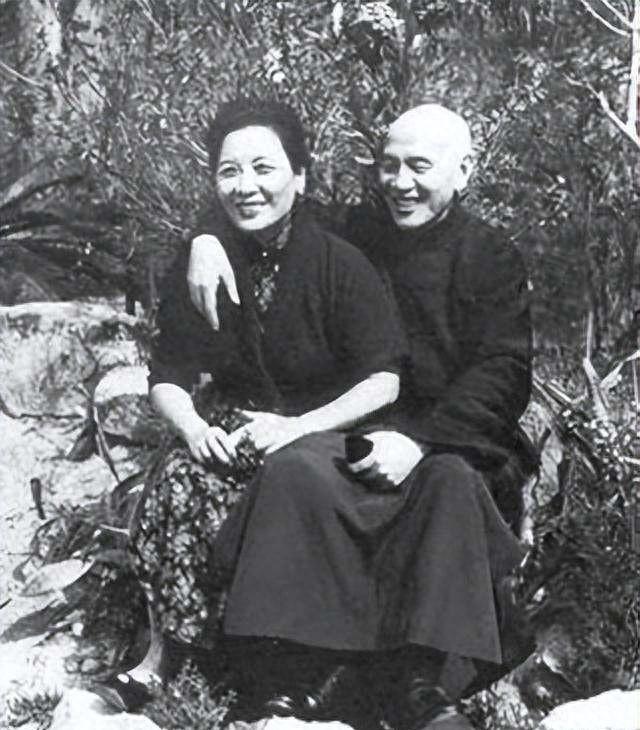 宋美龄过世后，受台湾当局的指派，宋美龄晚年的厨师高瑞坤返台。然而返台不久，高瑞坤