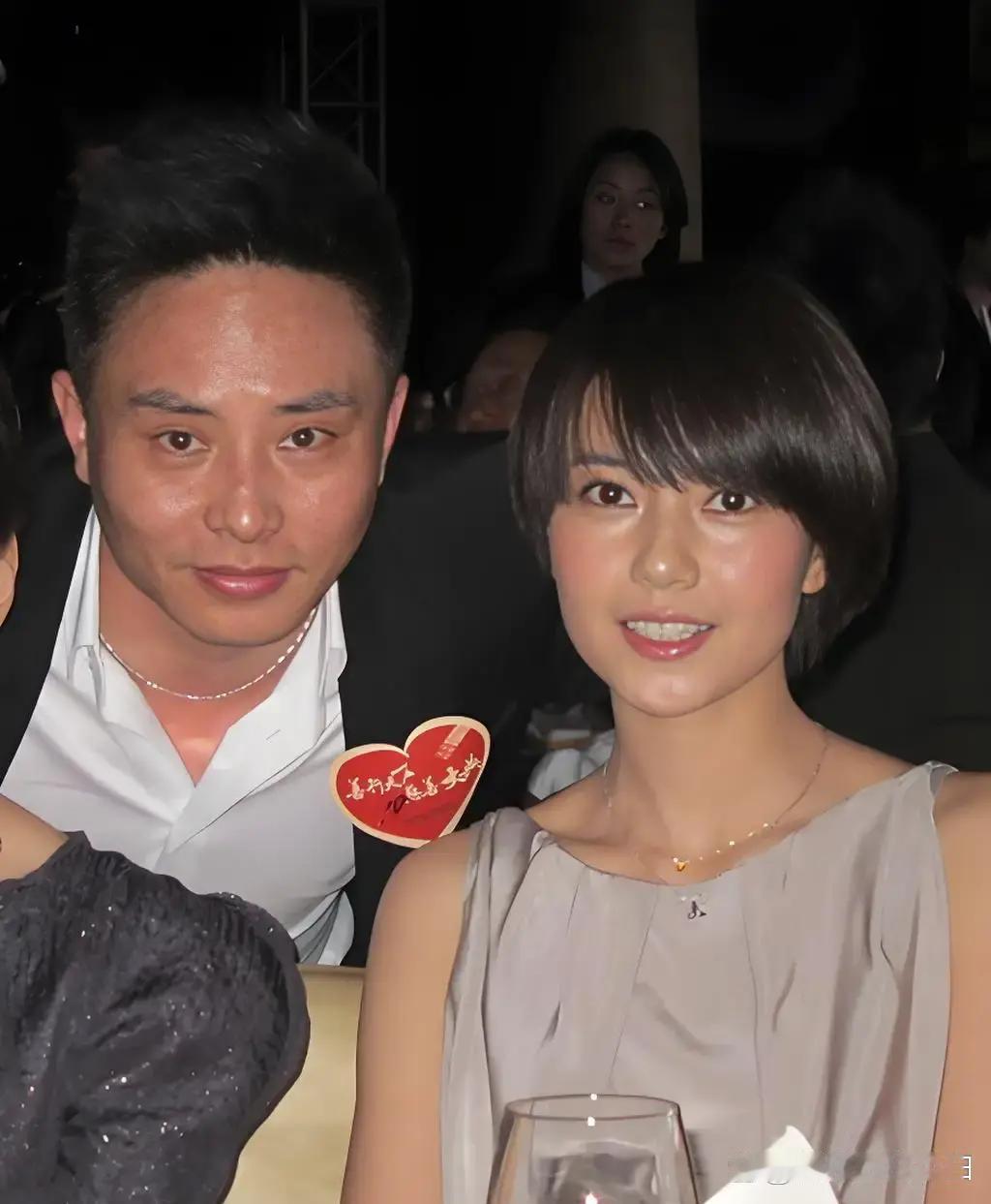 “你什么时候娶我？我想给你生孩子。”26岁的高圆圆，攥着五年情书、跑遍录