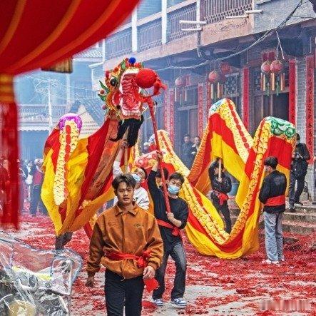 多省份烟花爆竹由禁到限陕川等多地清理烟花爆竹禁放令人大备案审查推动多地烟花回归小