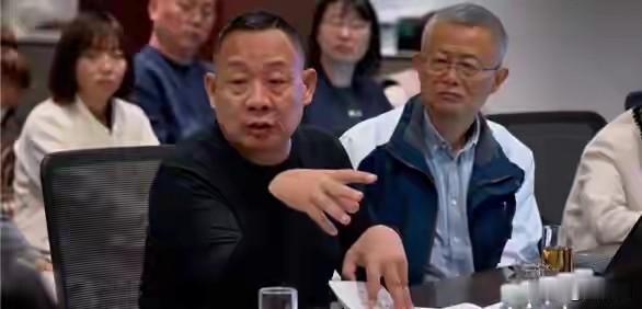 什么？胖东来也要降薪了？是的？最近，于东来说工资给高了，底层员工应该6000元